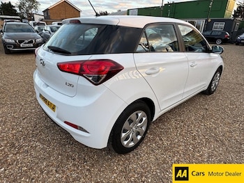 Used Hyundai i20 2016 for sale - 76223917: Photo 4
