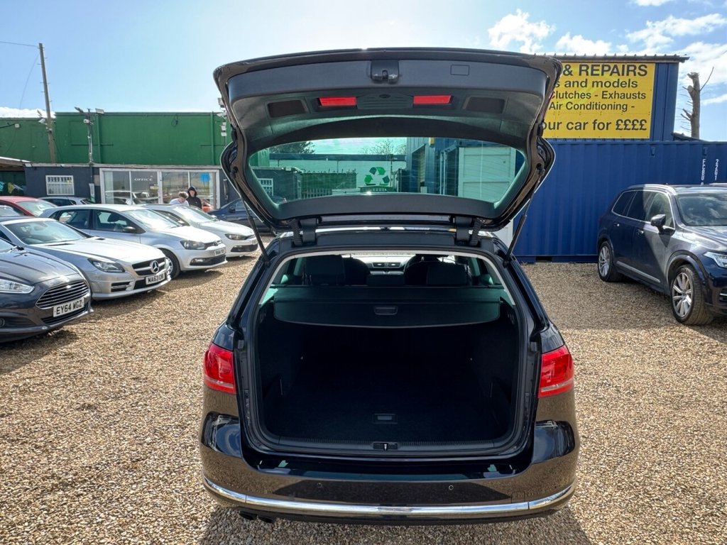 Used Volkswagen Passat 2011 for sale - 78056328: Photo 11