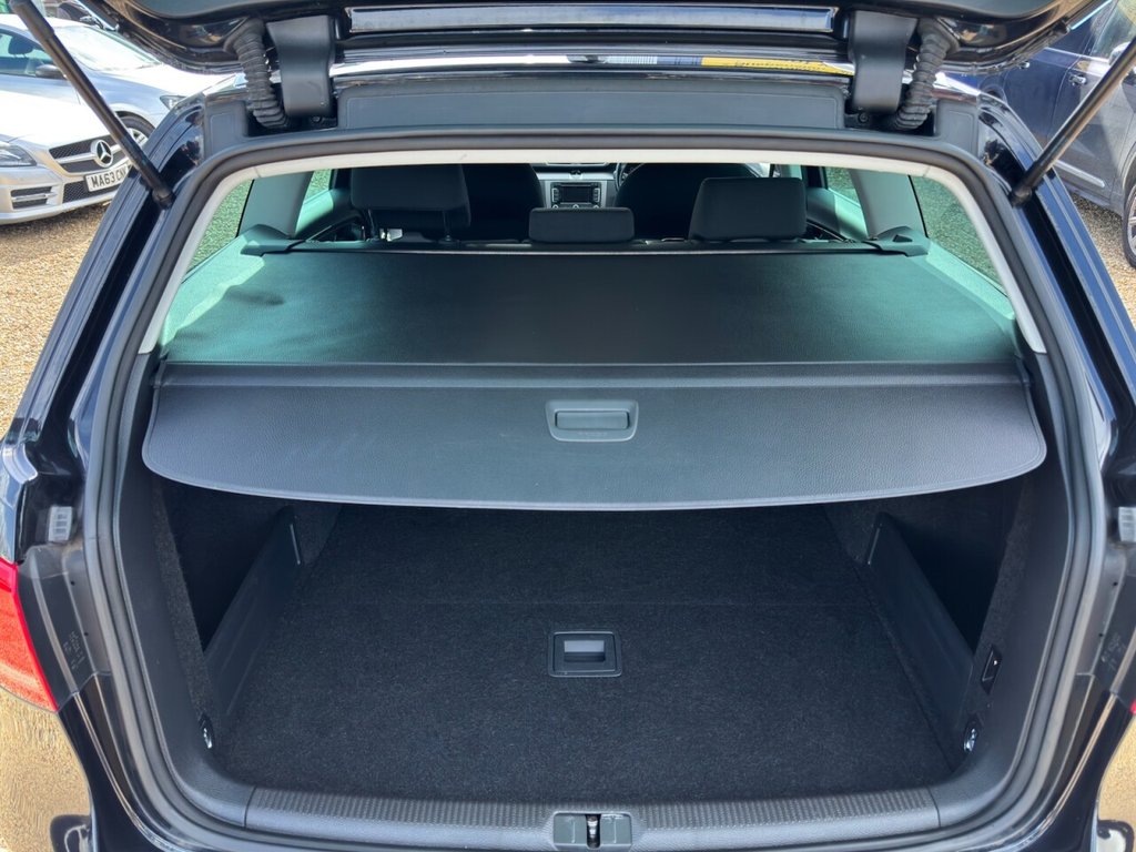 Used Volkswagen Passat 2011 for sale - 78056328: Photo 13