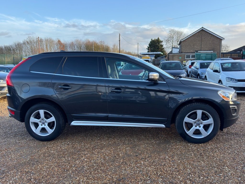 Used Volvo XC60 2011 for sale - 77172074: Photo 8
