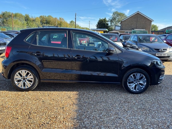 Used Volkswagen Polo 2014 for sale - 76068776: Photo 8
