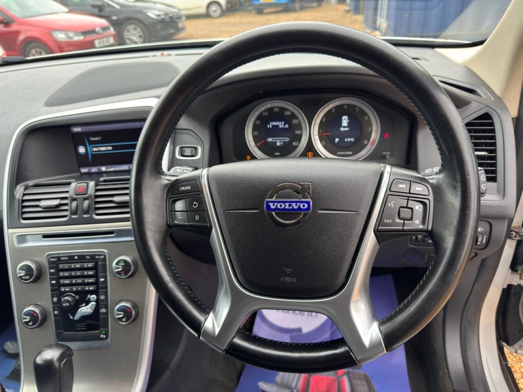 Used Volvo XC60 2011 for sale - 77693538: Photo 22