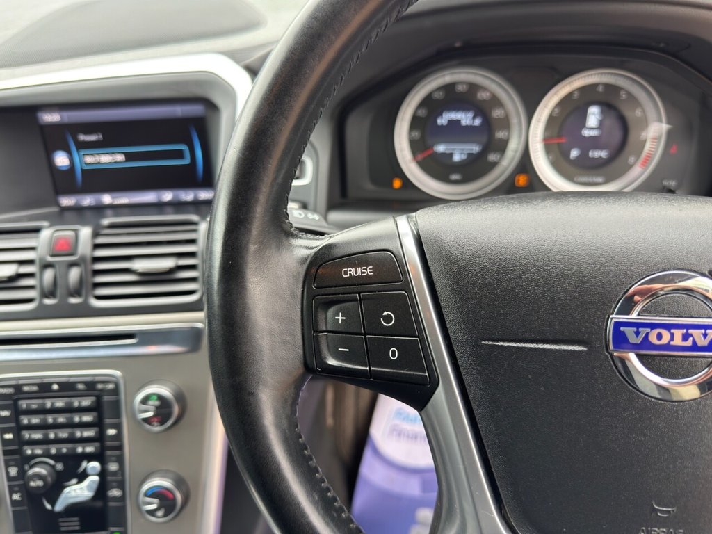 Used Volvo XC60 2011 for sale - 77693538: Photo 23