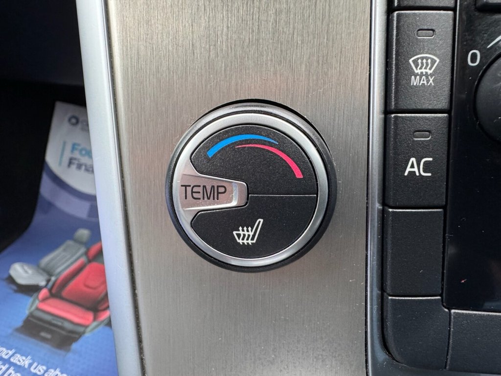 Used Volvo XC60 2011 for sale - 77693538: Photo 35