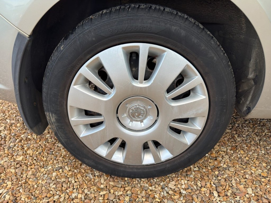 Used Vauxhall Zafira 2008 for sale - 77636735: Photo 27