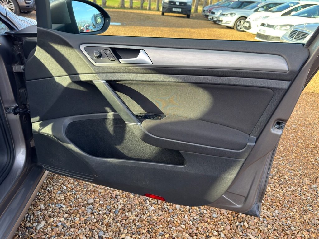 Used Volkswagen Golf 2015 for sale - 77122197: Photo 13