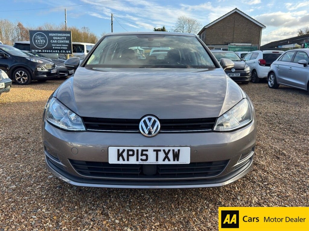 Used Volkswagen Golf 2015 for sale - 77122197: Photo 2