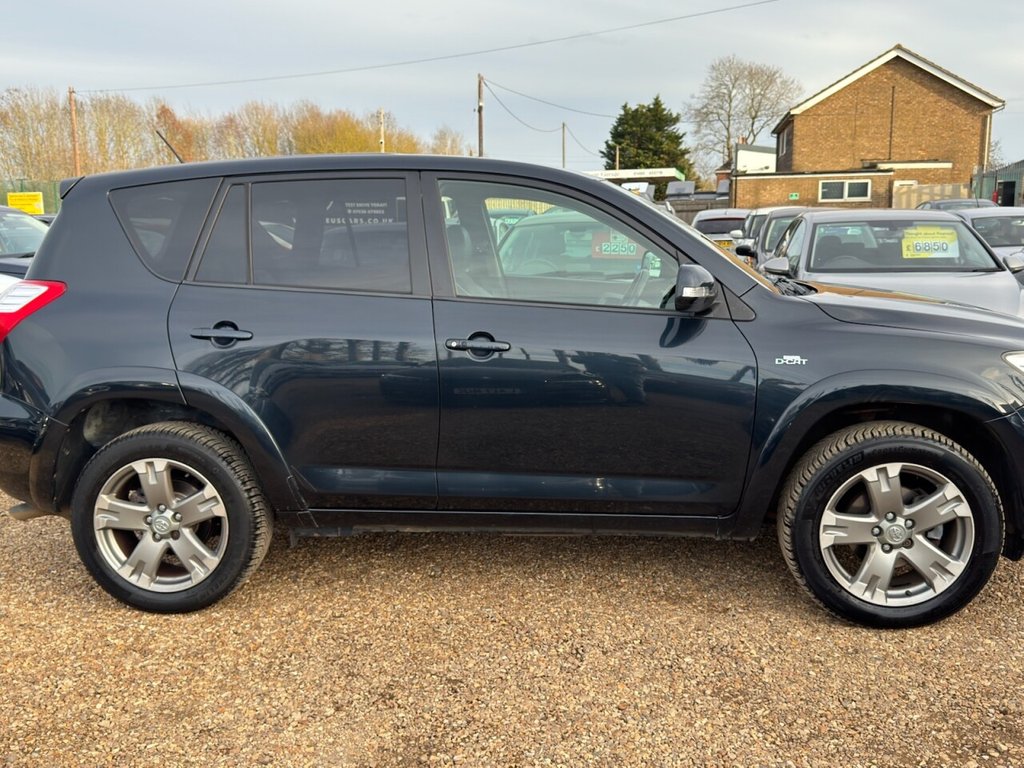 Used Toyota RAV4 2010 for sale - 78029807: Photo 9