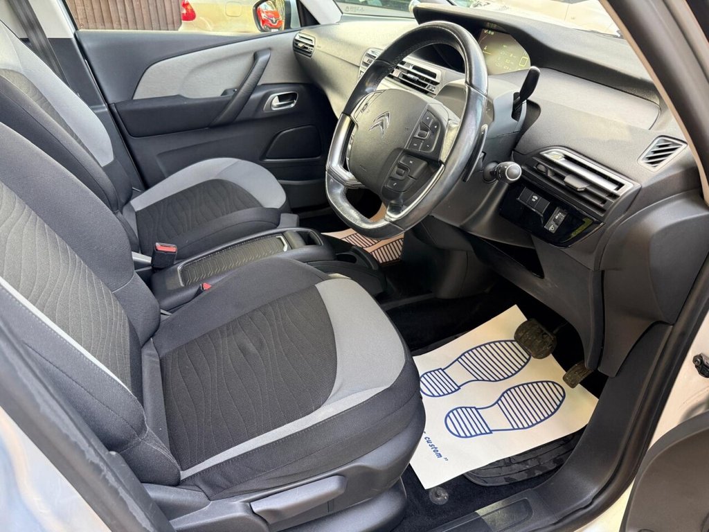 Used Citroen C4 Picasso 2013 for sale - 76582821: Photo 24