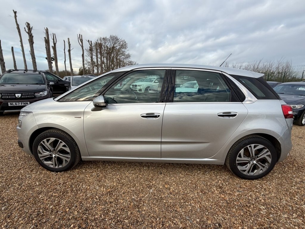 Used Citroen C4 Picasso 2013 for sale - 76582821: Photo 27