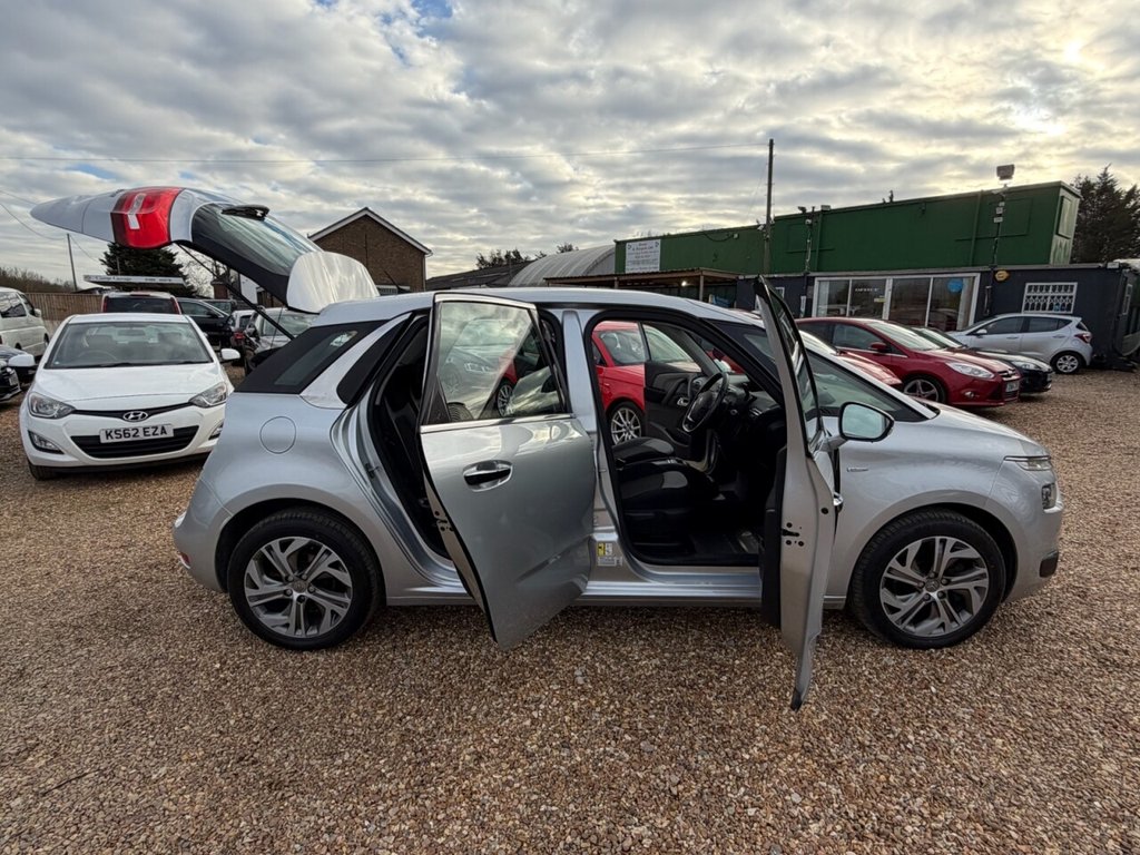 Used Citroen C4 Picasso 2013 for sale - 76582821: Photo 28