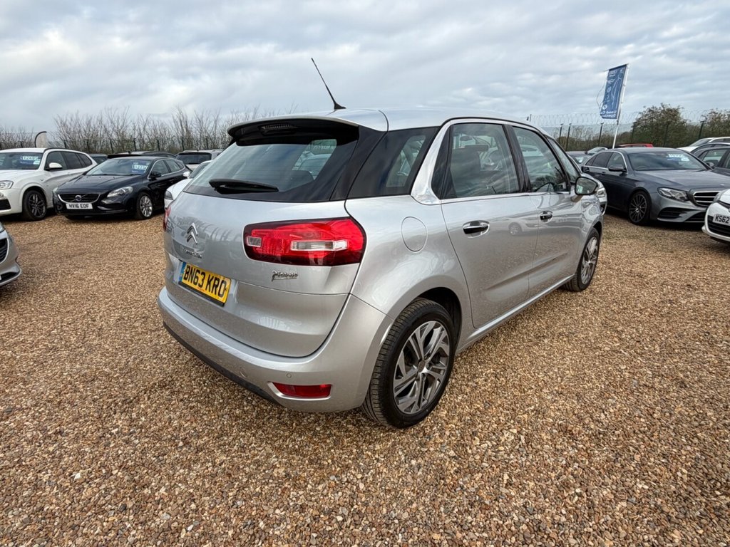 Used Citroen C4 Picasso 2013 for sale - 76582821: Photo 6