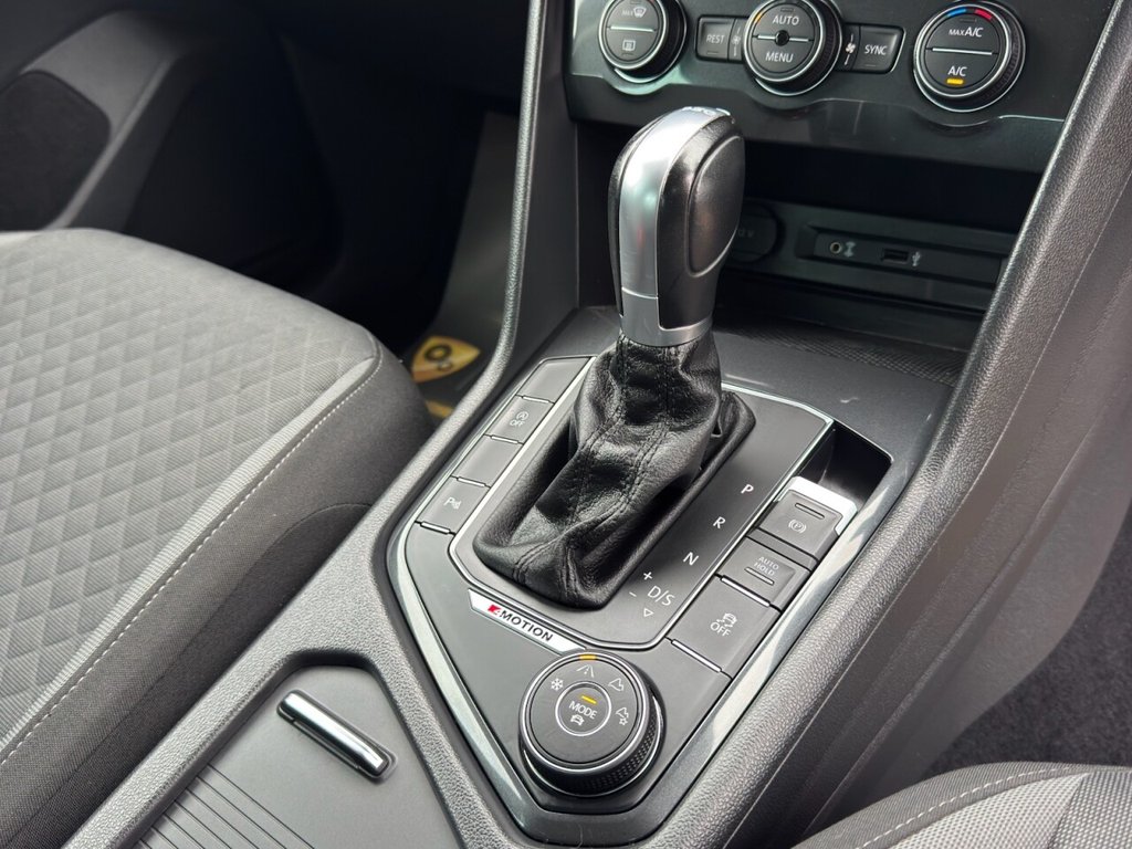 Used Volkswagen Tiguan 2017 for sale - 76256485: Photo 24