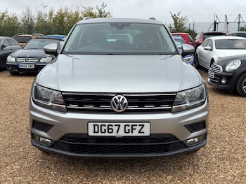 Used Volkswagen Tiguan 2017 for sale - 76256485: Photo 2
