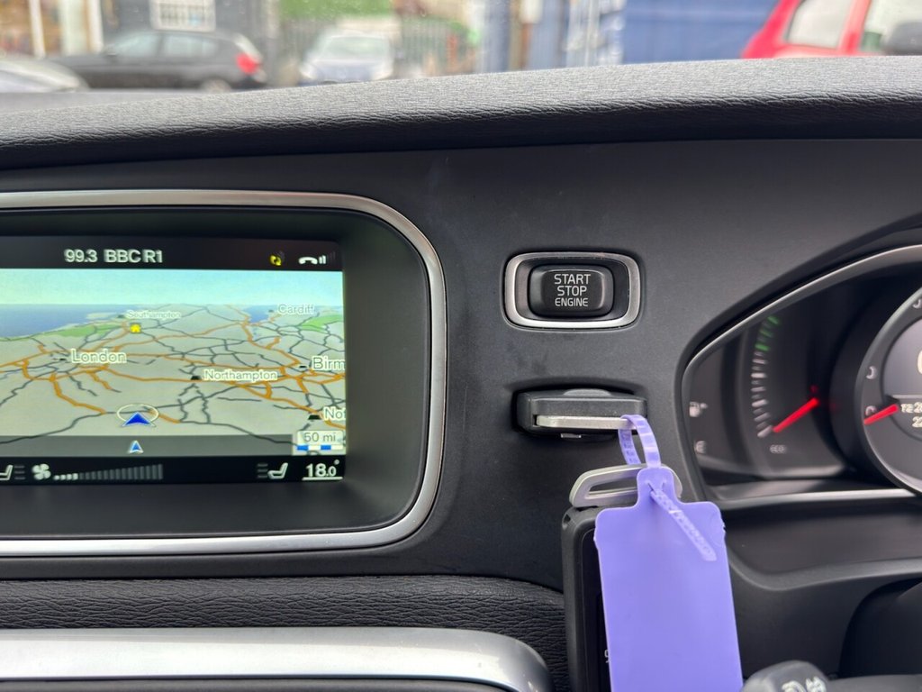 Used Volvo V40 2016 for sale - 76256541: Photo 24