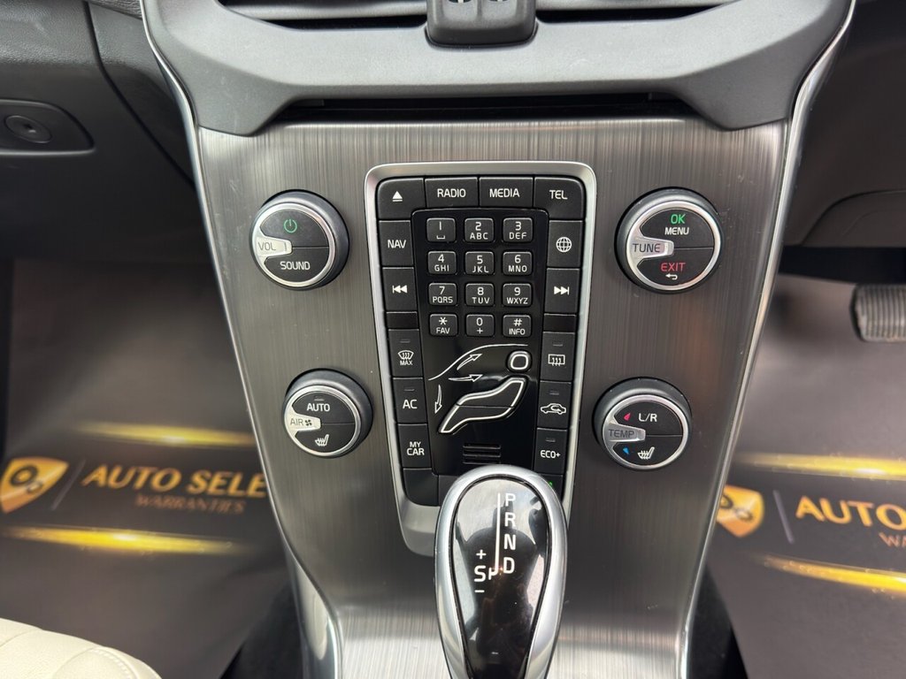 Used Volvo V40 2016 for sale - 76256541: Photo 25