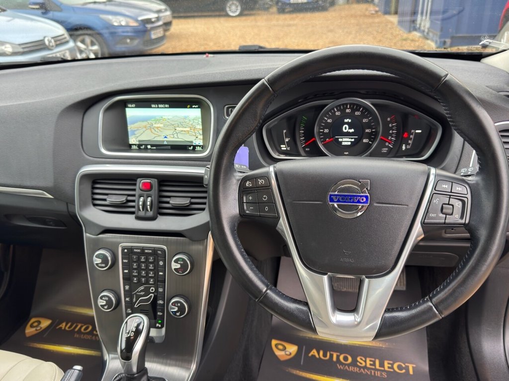 Used Volvo V40 2016 for sale - 76256541: Photo 27