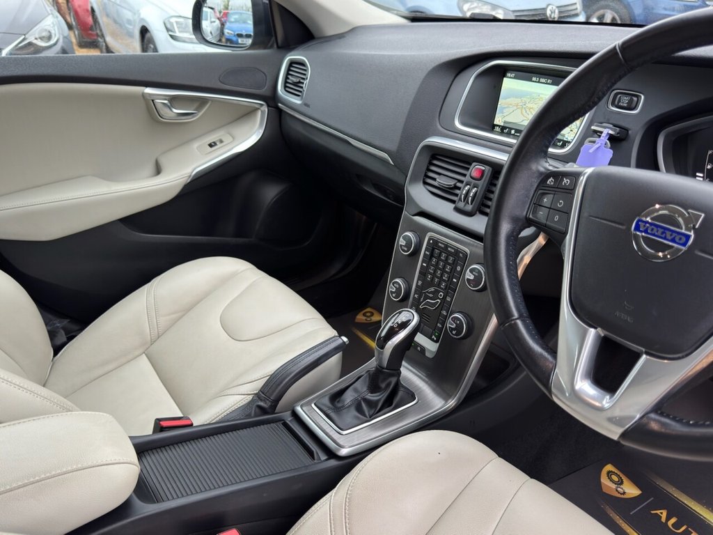 Used Volvo V40 2016 for sale - 76256541: Photo 29