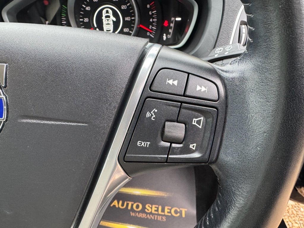 Used Volvo V40 2016 for sale - 76256541: Photo 39