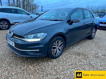 Used Volkswagen Golf 2018 for sale - 77583096: Photo