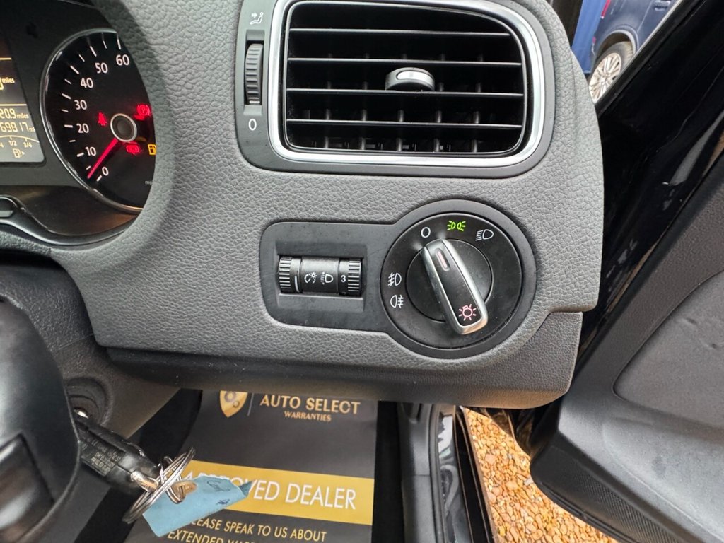 Used Volkswagen Polo 2013 for sale - 77608804: Photo 14