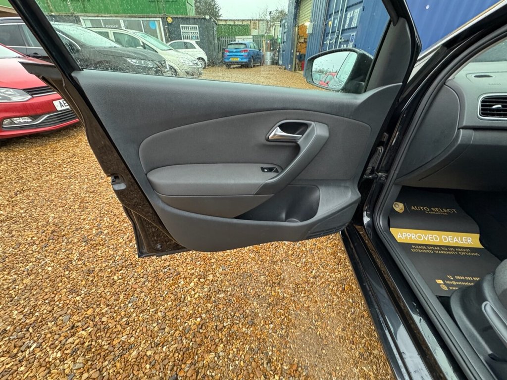 Used Volkswagen Polo 2013 for sale - 77608804: Photo 29