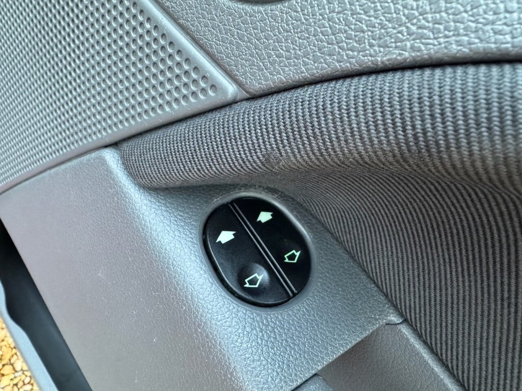 Used Ford Fiesta 2003 for sale - 77327926: Photo 14