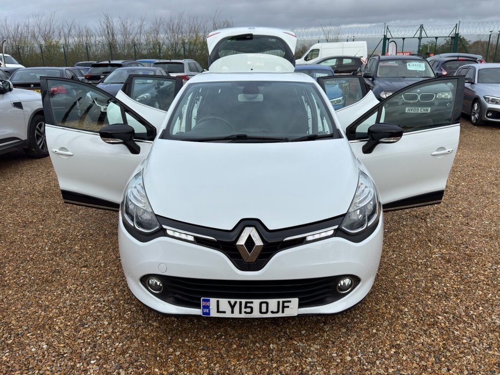 Used Renault Clio 2015 for sale - 76546944: Photo 13