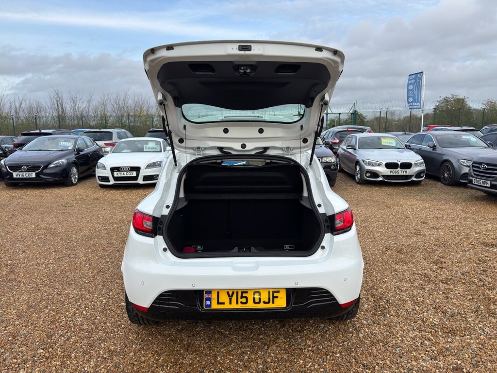 Used Renault Clio 2015 for sale - 76546944: Photo 15