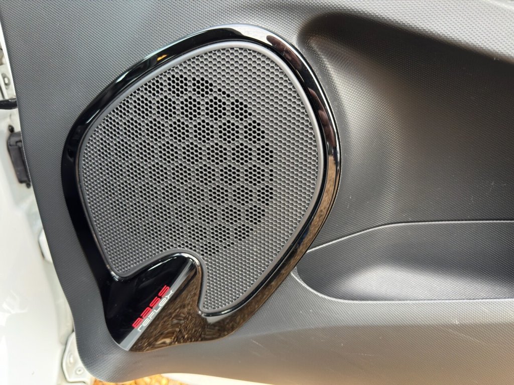 Used Renault Clio 2015 for sale - 76546944: Photo 20