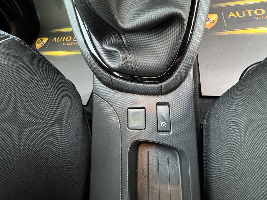 Used Renault Clio 2015 for sale - 76546944: Photo 26