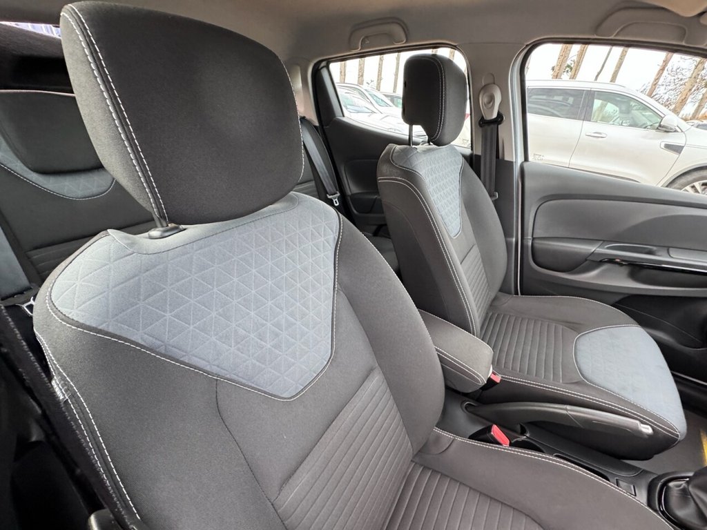 Used Renault Clio 2015 for sale - 76546944: Photo 32