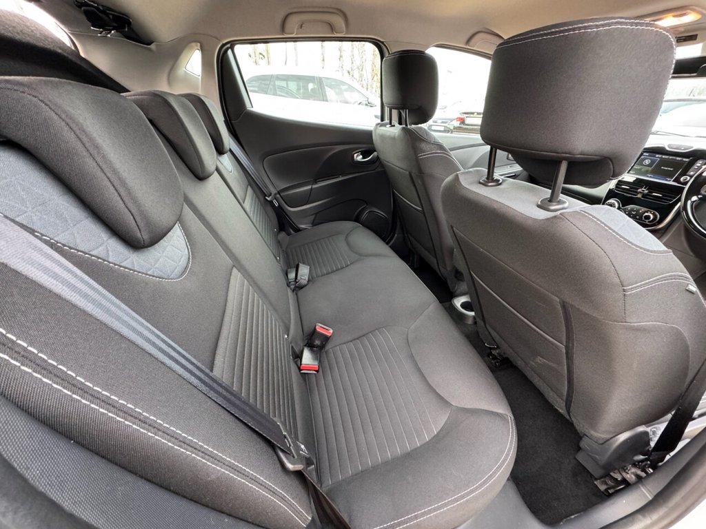 Used Renault Clio 2015 for sale - 76546944: Photo 36