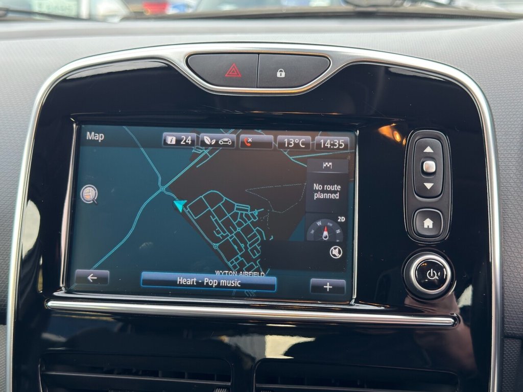 Used Renault Clio 2015 for sale - 76546944: Photo 42