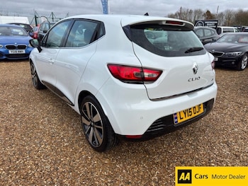 Used Renault Clio 2015 for sale - 76546944: Photo
