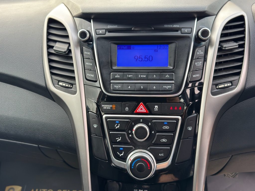 Used Hyundai i30 2015 for sale - 77463892: Photo 18