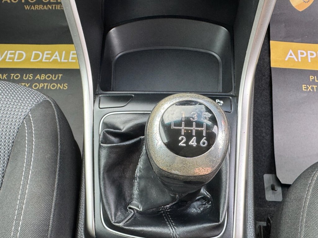 Used Hyundai i30 2015 for sale - 77463892: Photo 21