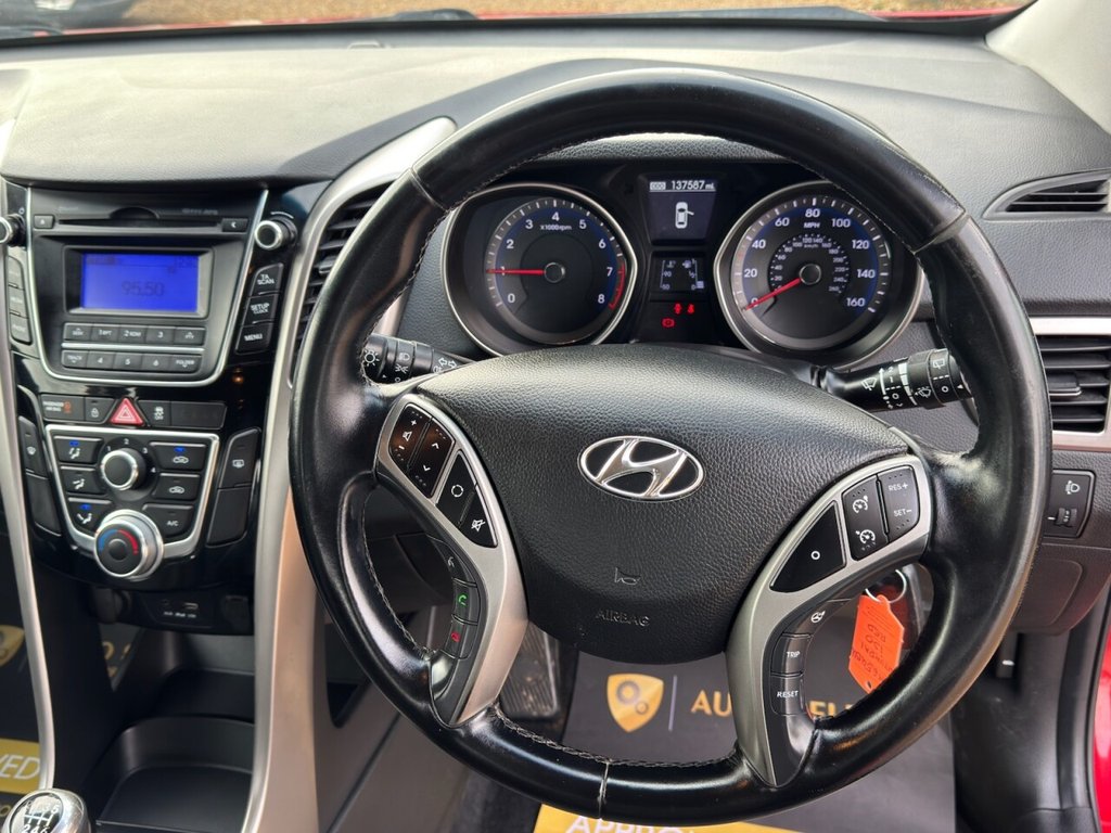 Used Hyundai i30 2015 for sale - 77463892: Photo 23