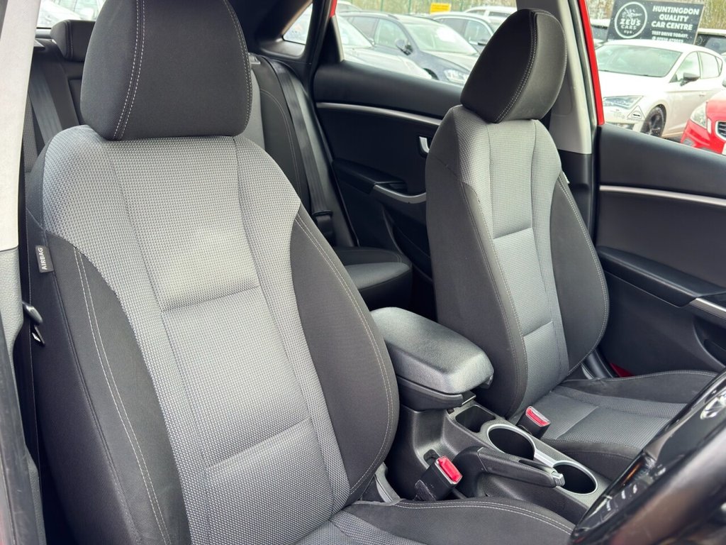 Used Hyundai i30 2015 for sale - 77463892: Photo 30