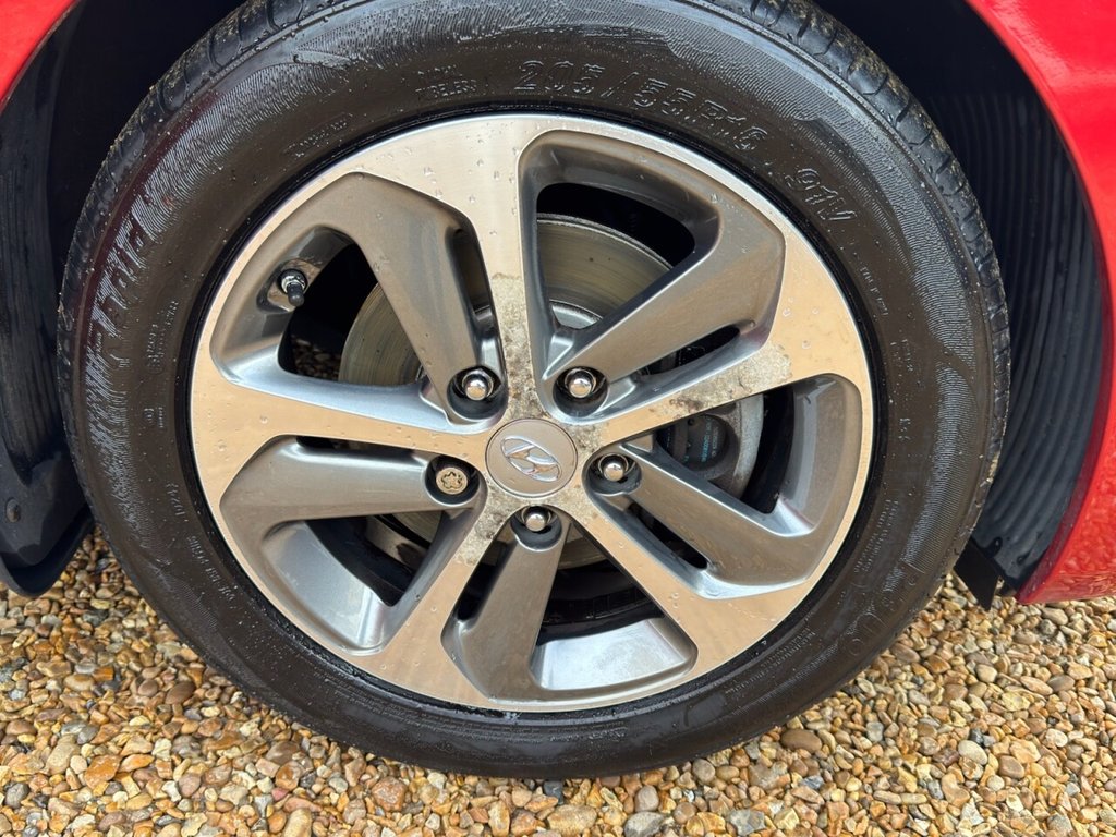 Used Hyundai i30 2015 for sale - 77463892: Photo 31