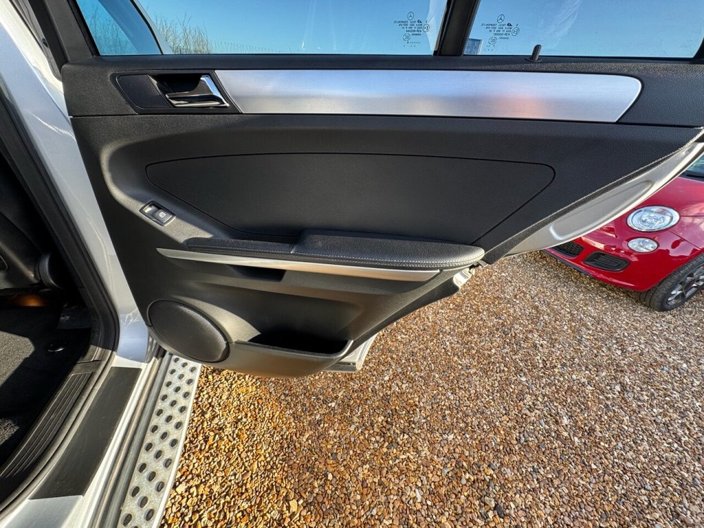 Used Mercedes-Benz M Class 2008 for sale - 77631973: Photo 33