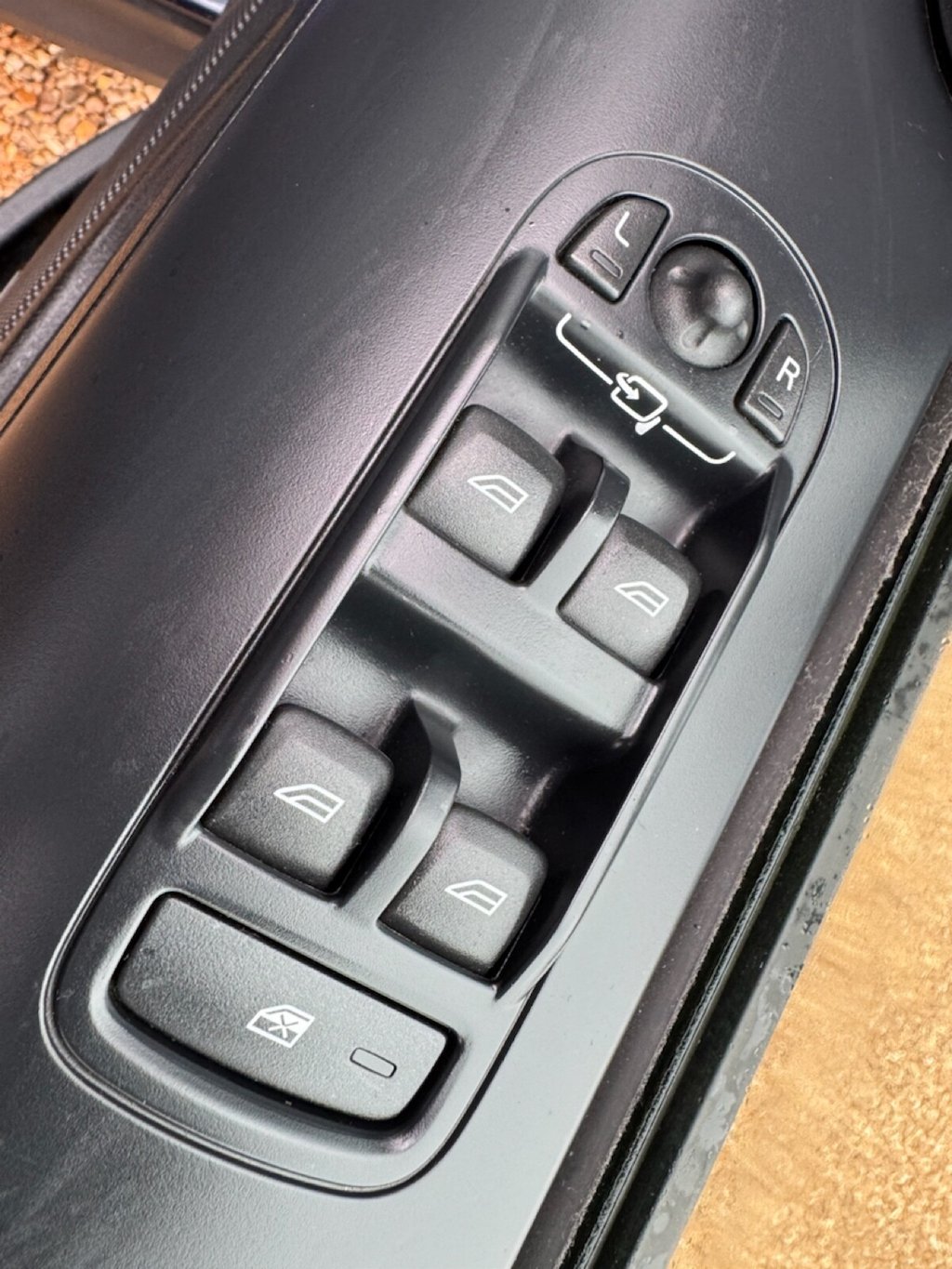 Used Land Rover Freelander 2011 for sale - 77780713: Photo 15