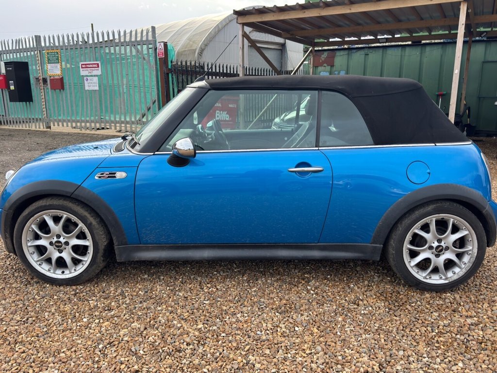 Used MINI Convertible 2007 for sale - 77655267: Photo 4