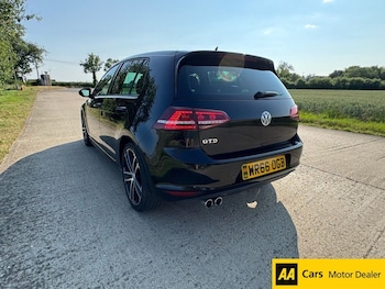 Used Volkswagen Golf 2016 for sale - 74991727: Photo