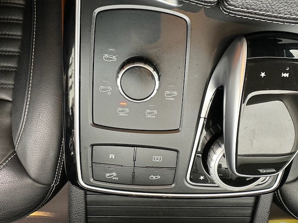 Used Mercedes-Benz GLE 2017 for sale - 76267433: Photo 33