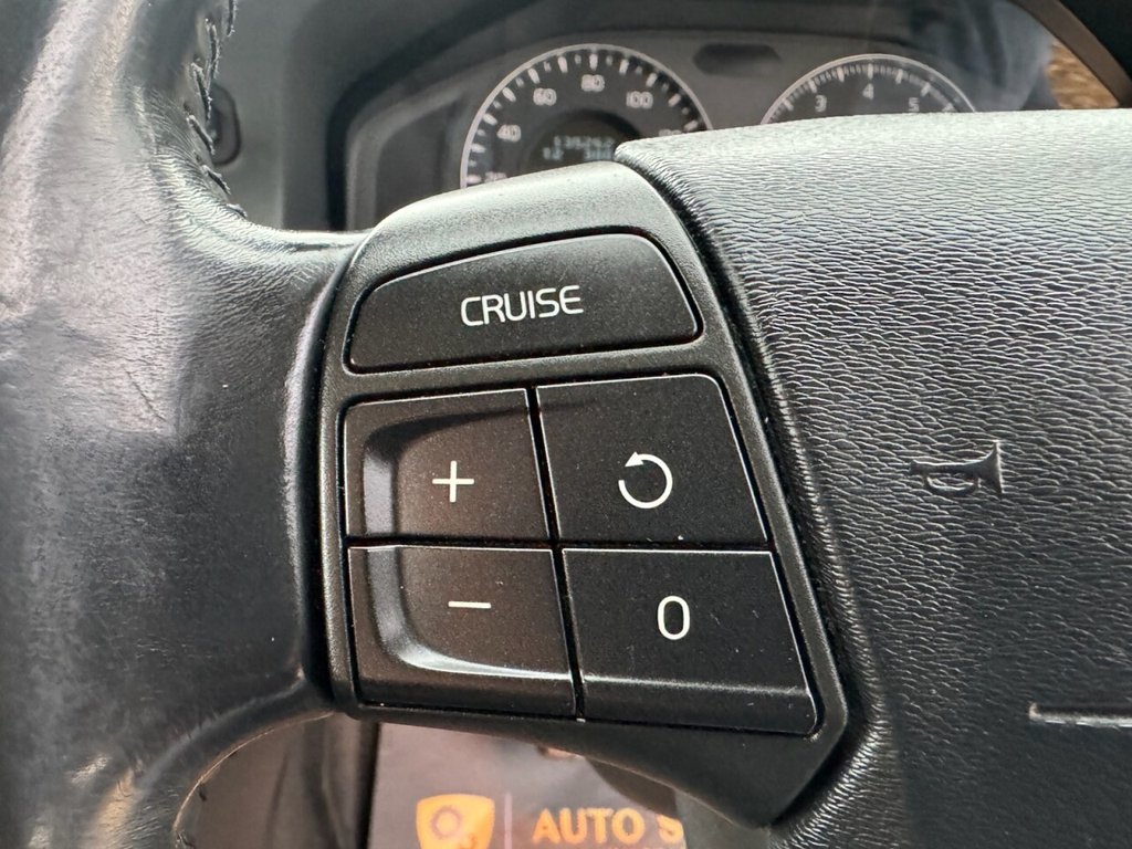 Used Volvo XC70 2008 for sale - 78096861: Photo 25