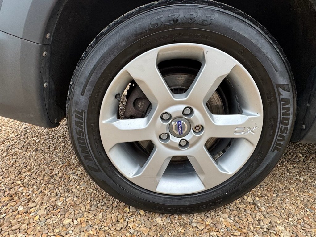 Used Volvo XC70 2008 for sale - 78096861: Photo 43