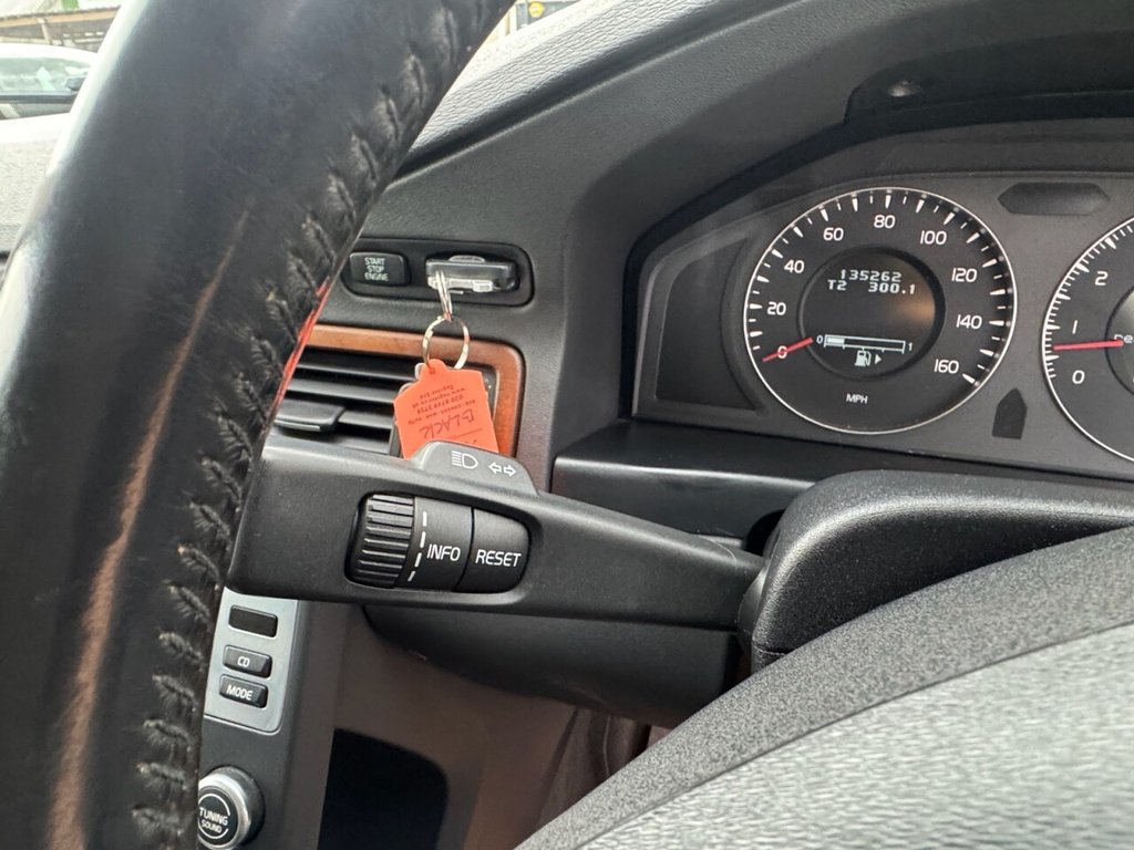 Used Volvo XC70 2008 for sale - 78096861: Photo 47