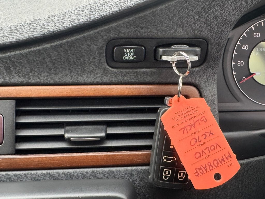 Used Volvo XC70 2008 for sale - 78096861: Photo 48