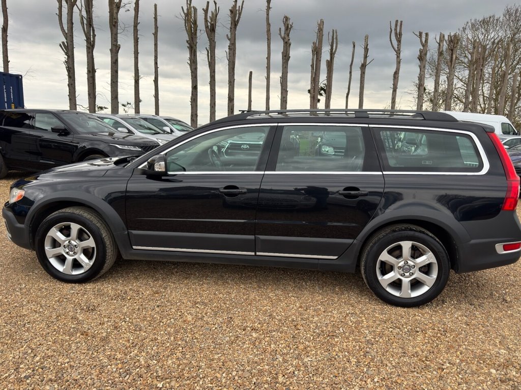 Used Volvo XC70 2008 for sale - 78096861: Photo 6